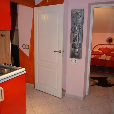 In With Balcony, Air Conditioning, Wi-fi Appartamento