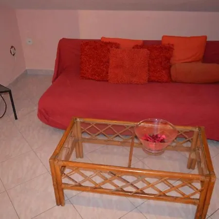 In With Balcony, Air Conditioning, Wi-fi *