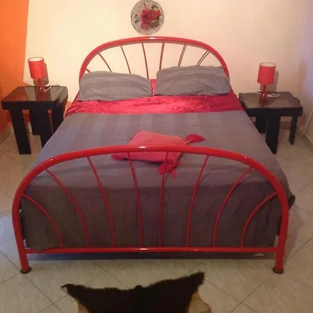 In With Balcony, Air Conditioning, Wi-fi *