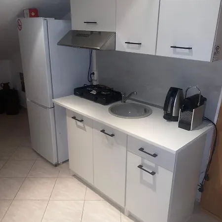 Apartamento In With Balcony, Air Conditioning, Wi-fi Vrsi