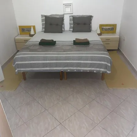 In With Balcony, Air Conditioning, Wi-fi *