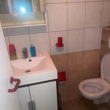 In With Balcony, Air Conditioning, Wi-fi